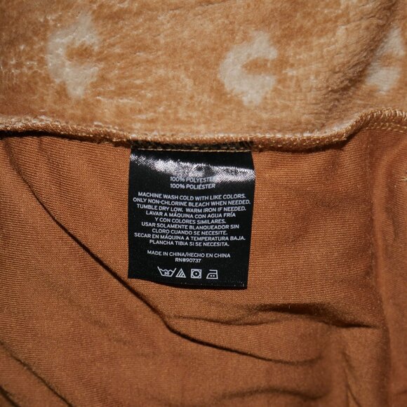 True Religion Men's Plush Robe Pockets Caramel Monogram Christmas Gift Him NWT - Picture 9 of 10